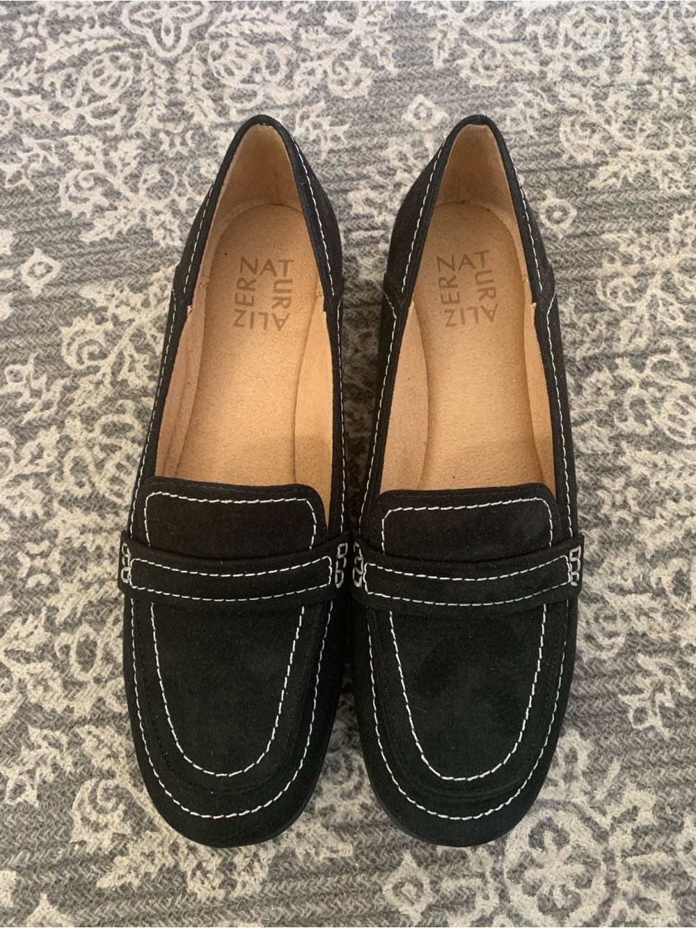 Naturalizer Black Dannah Loafers with Contrast Stitching